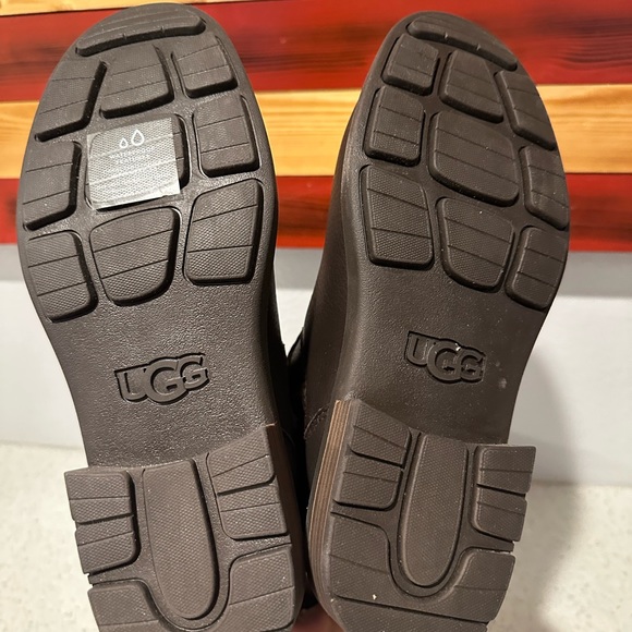 UGG Boots - Picture 11 of 12